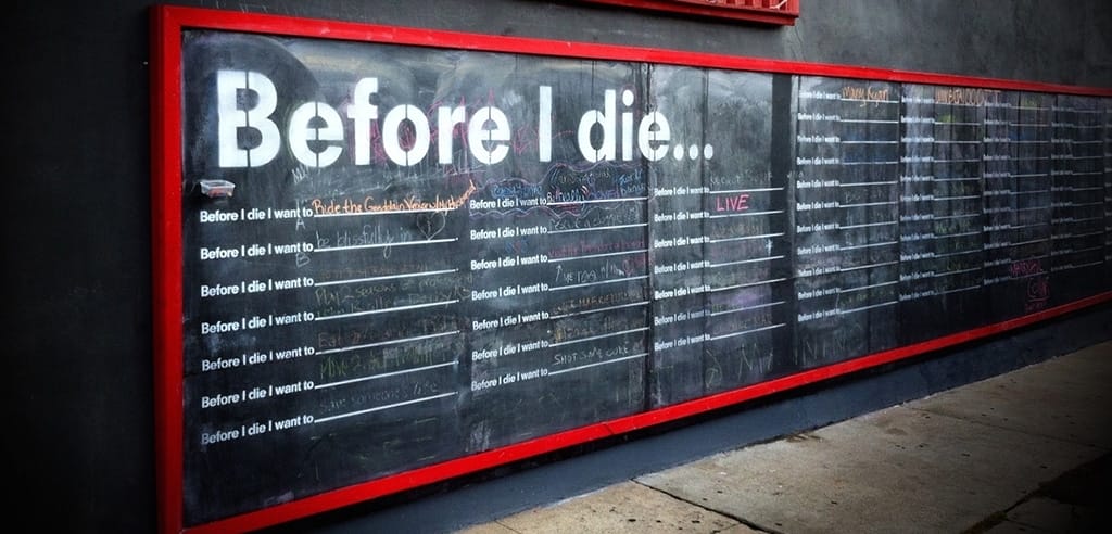 bucket list tafel an der wand