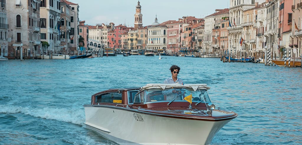 vom Flughafen ins Zentrum Venedigs mit dem Wassertaxi