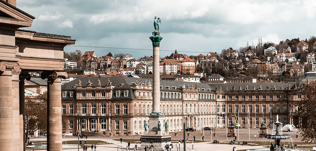 Bustour durch Stuttgart bei Regen