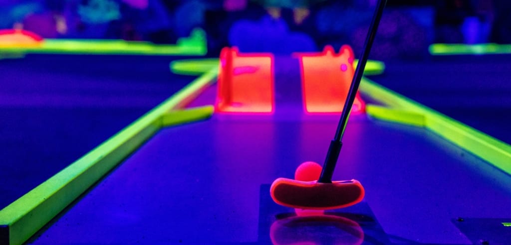 schwarzlicht minigolf dresden teamevent