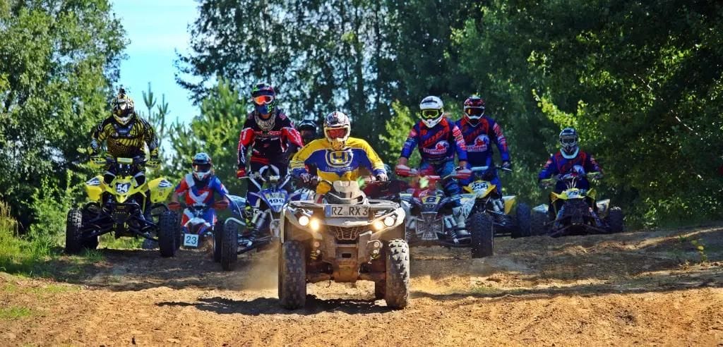 quad tour quads maennerwochenende ideen maennertrip maennertour mit den kumpels