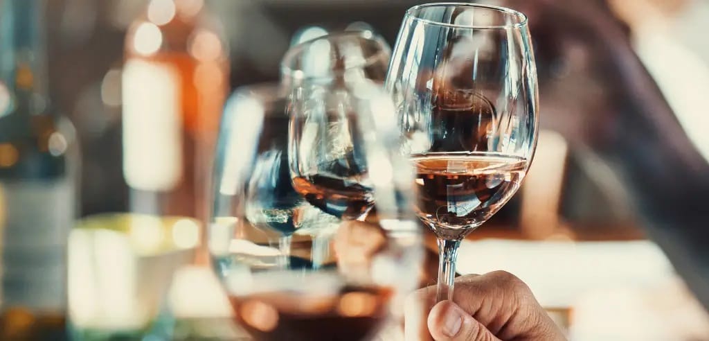 Sommerfest in Duesseldorf die besten Ideen fuer eine geniale Firmenfeier Privates Weinhopping