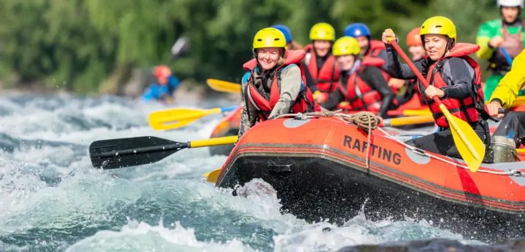 Spaß beim Wildwasserrafting in Bayern